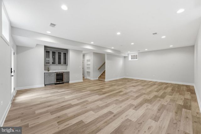 2707 1ST ST S, Arlington, VA 22204