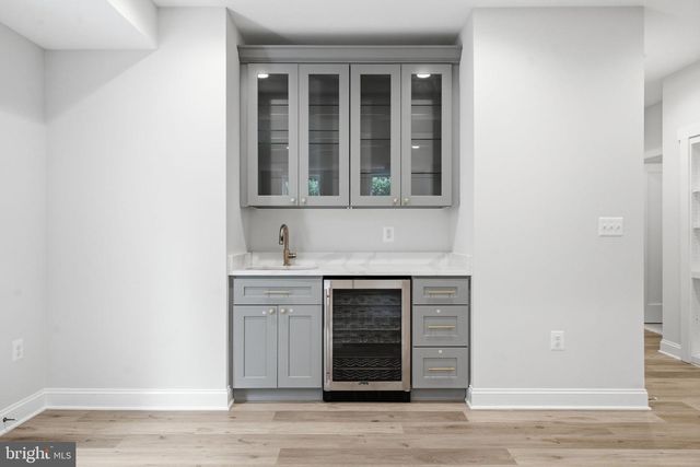 2707 1ST ST S, Arlington, VA 22204