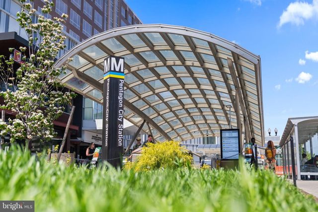2707 1ST ST S, Arlington, VA 22204