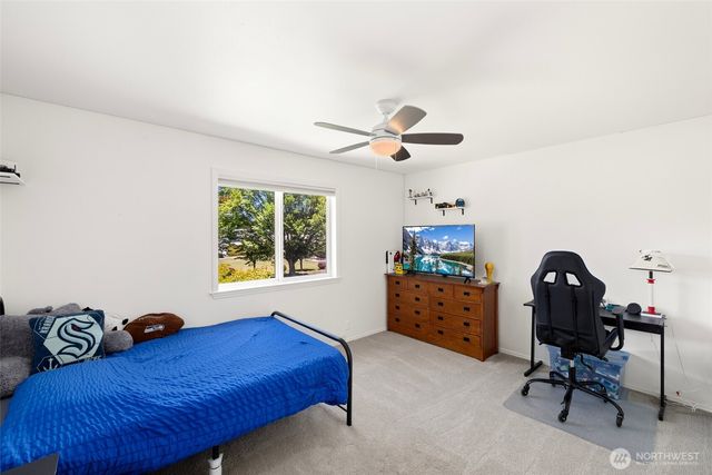 14914 148th Avenue Court E, Orting, WA 98360