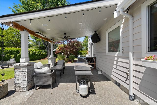 14914 148th Avenue Court E, Orting, WA 98360