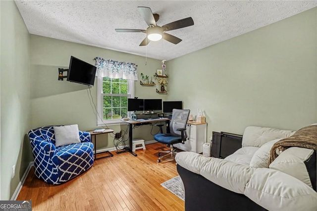 331 Creekbend Drive, Woodstock, GA 30188