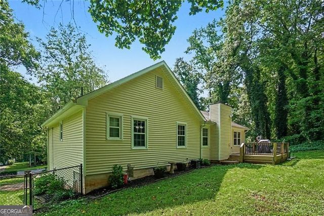 331 Creekbend Drive, Woodstock, GA 30188