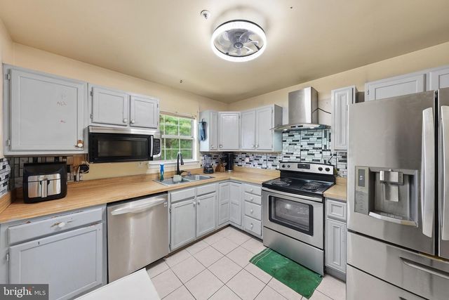 12471 OLD COLONY DR, Upper Marlboro, MD 20772
