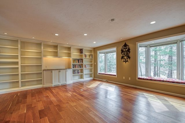 18 Mallard Drive, Sharon, MA 02067