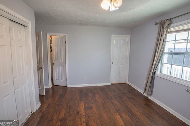 5215 Dixie Lake Road, Union City, GA 30291