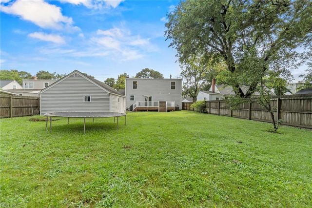 12 Greenbrier RD, Portsmouth, VA 23707