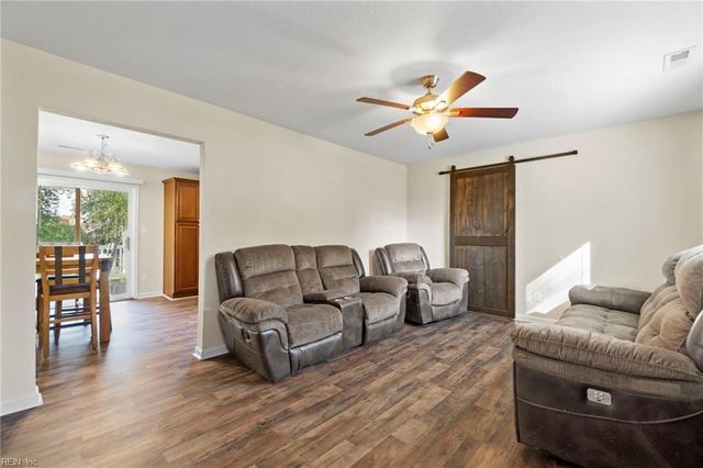 12 Greenbrier RD, Portsmouth, VA 23707