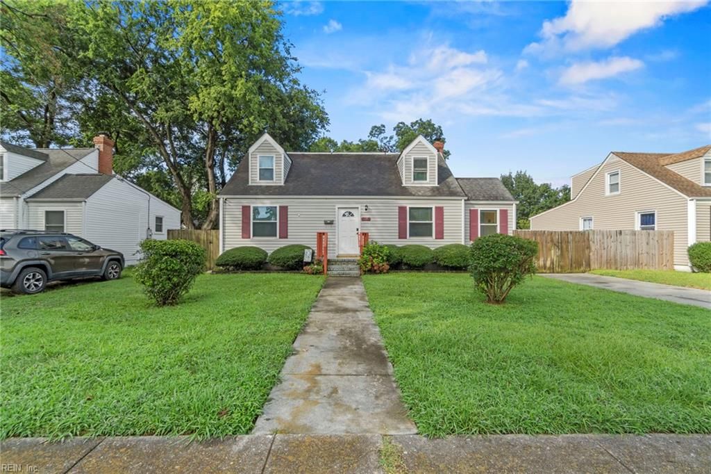 12 Greenbrier RD, Portsmouth, VA 23707