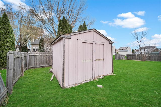 1882 Cattail Circle, Aurora, IL 60504