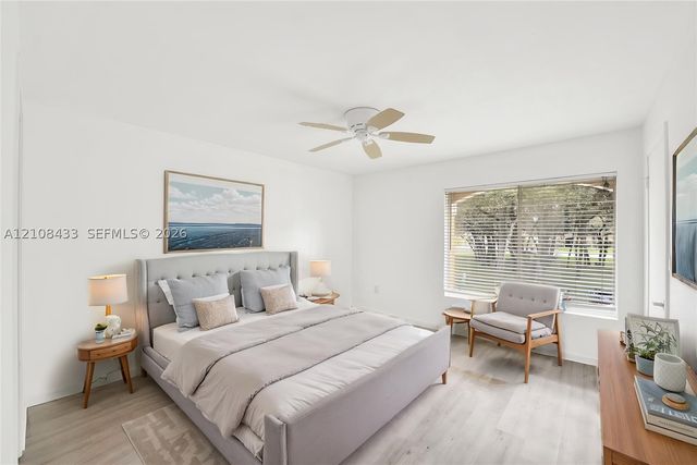 2300 NW 33rd St 911, Oakland Park, FL 33309