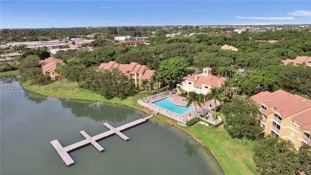 2300 NW 33rd St 911, Oakland Park, FL 33309