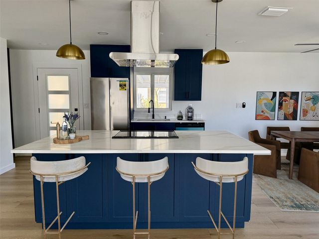 3930 E EDEN ROC CIRCLE, Tampa, FL 33634