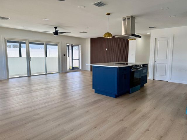 3930 E EDEN ROC CIRCLE, Tampa, FL 33634