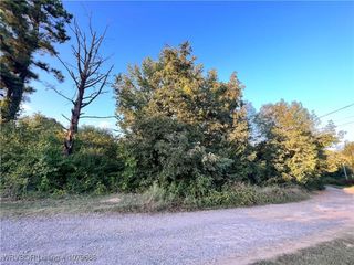 7208 Maywood Circle, Van Buren, AR 72956