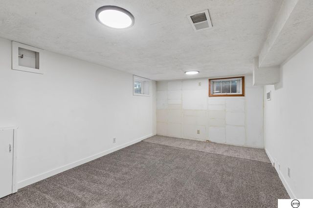 6035 Spaulding Street, Omaha, NE 68104