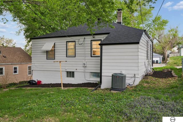 6035 Spaulding Street, Omaha, NE 68104