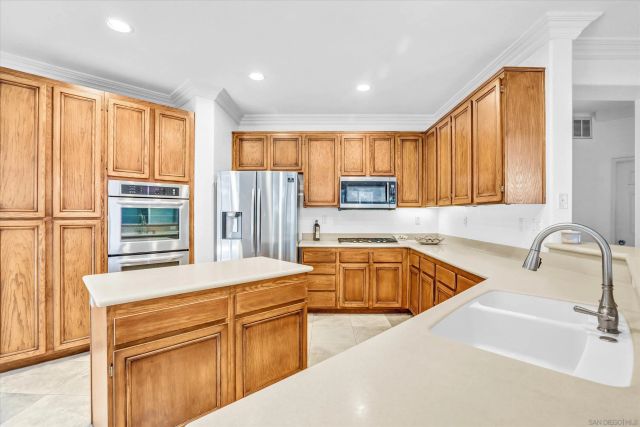 1974 Meeks Bay Dr, Chula Vista, CA 91913