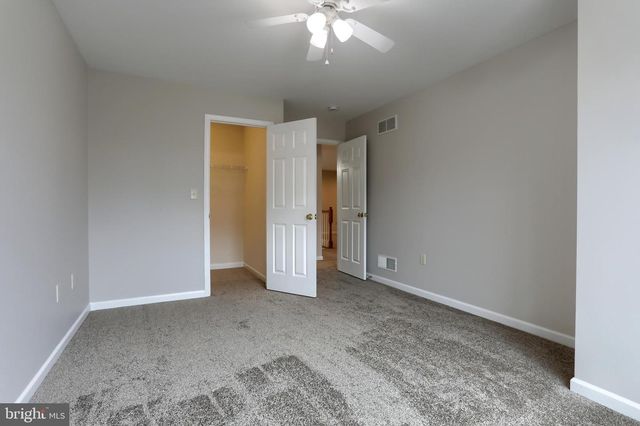 100 NEEDLEWOOD DR, Harrisburg, PA 17112