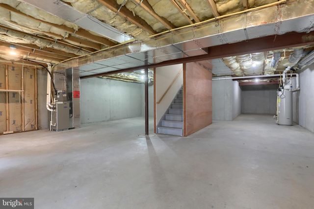 100 NEEDLEWOOD DR, Harrisburg, PA 17112