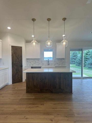 152 Sunflower STREET, Westby, WI 54667