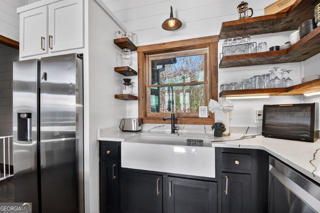 1038 Synacia Drive, Mineral Bluff, GA 30559