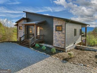 1038 Synacia Drive, Mineral Bluff, GA 30559