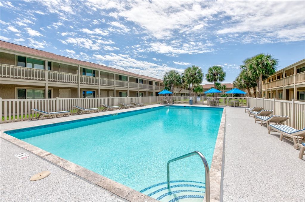 622 Beach Access Road 1a 214, Port Aransas, TX 78373 — exterior