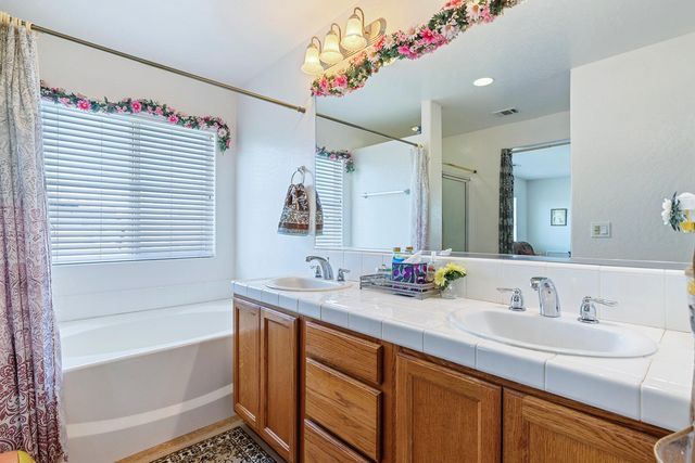 6568 E Braly, Fresno, CA 93727