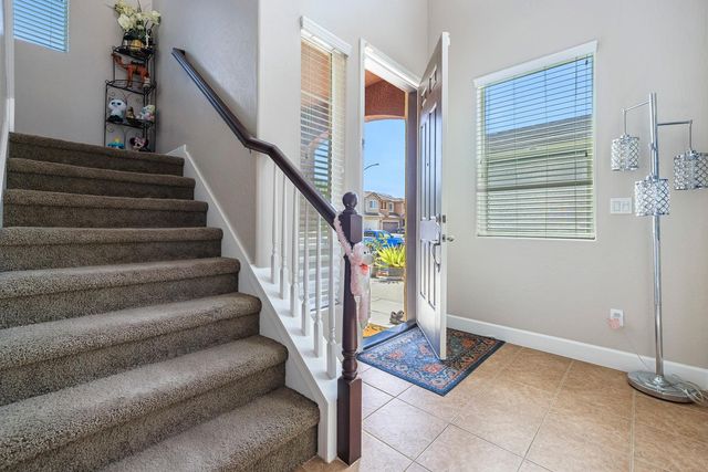 6568 E Braly, Fresno, CA 93727