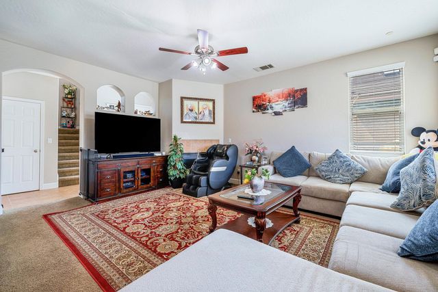 6568 E Braly, Fresno, CA 93727