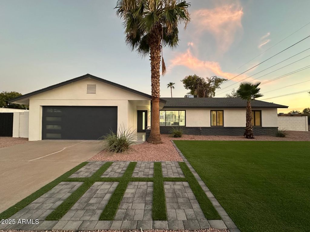 5601 E PRESIDIO Road, Scottsdale, AZ 85254