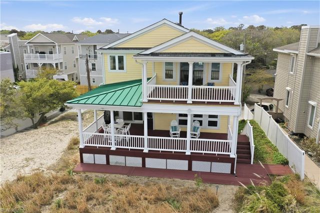 4812 Bay Bridge LN, Virginia Beach, VA 23455