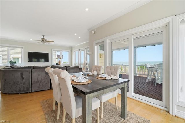 4812 Bay Bridge LN, Virginia Beach, VA 23455