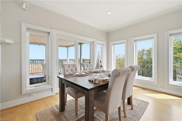 4812 Bay Bridge LN, Virginia Beach, VA 23455