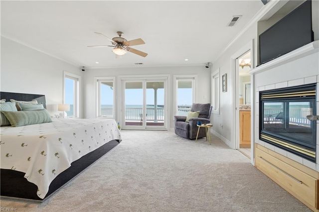 4812 Bay Bridge LN, Virginia Beach, VA 23455