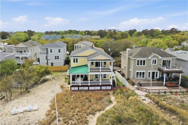 4812 Bay Bridge LN, Virginia Beach, VA 23455