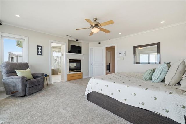 4812 Bay Bridge LN, Virginia Beach, VA 23455