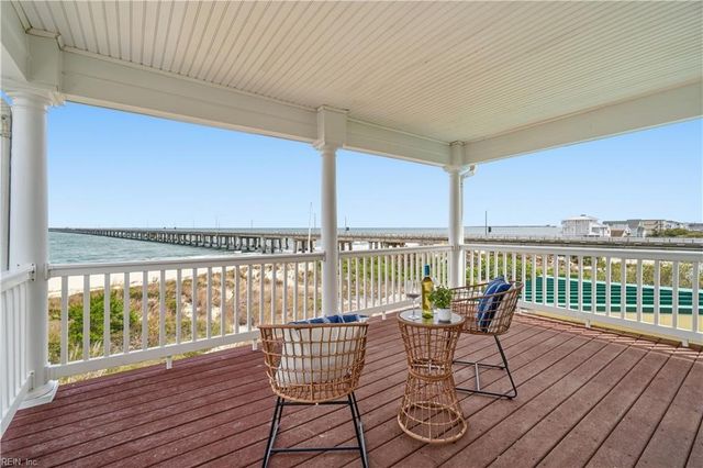 4812 Bay Bridge LN, Virginia Beach, VA 23455