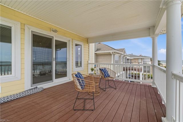 4812 Bay Bridge LN, Virginia Beach, VA 23455