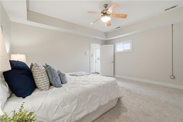 4812 Bay Bridge LN, Virginia Beach, VA 23455