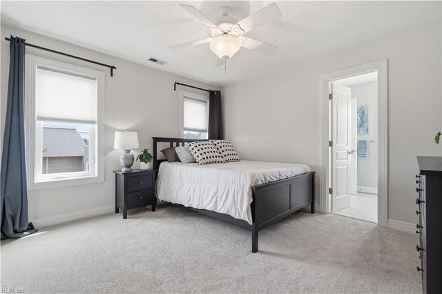 4812 Bay Bridge LN, Virginia Beach, VA 23455