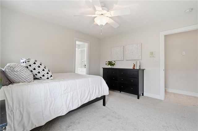 4812 Bay Bridge LN, Virginia Beach, VA 23455