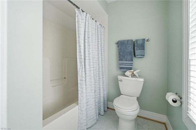 4812 Bay Bridge LN, Virginia Beach, VA 23455