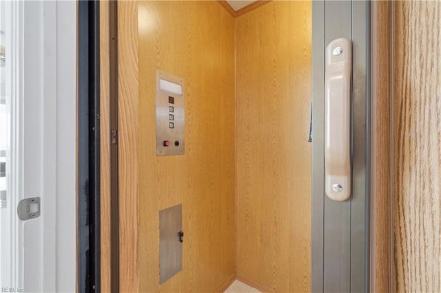 4812 Bay Bridge LN, Virginia Beach, VA 23455