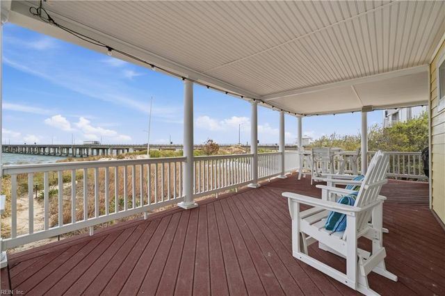 4812 Bay Bridge LN, Virginia Beach, VA 23455