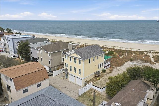 4812 Bay Bridge LN, Virginia Beach, VA 23455