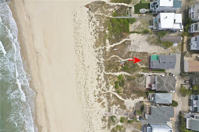 4812 Bay Bridge LN, Virginia Beach, VA 23455