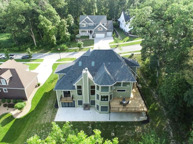 914 Lillian Russell Court, Crown Point, IN 46307