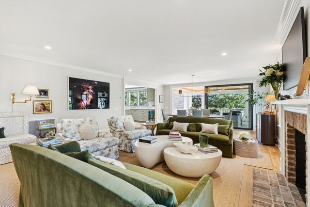 5 Allgood Road, Charleston, SC 29407